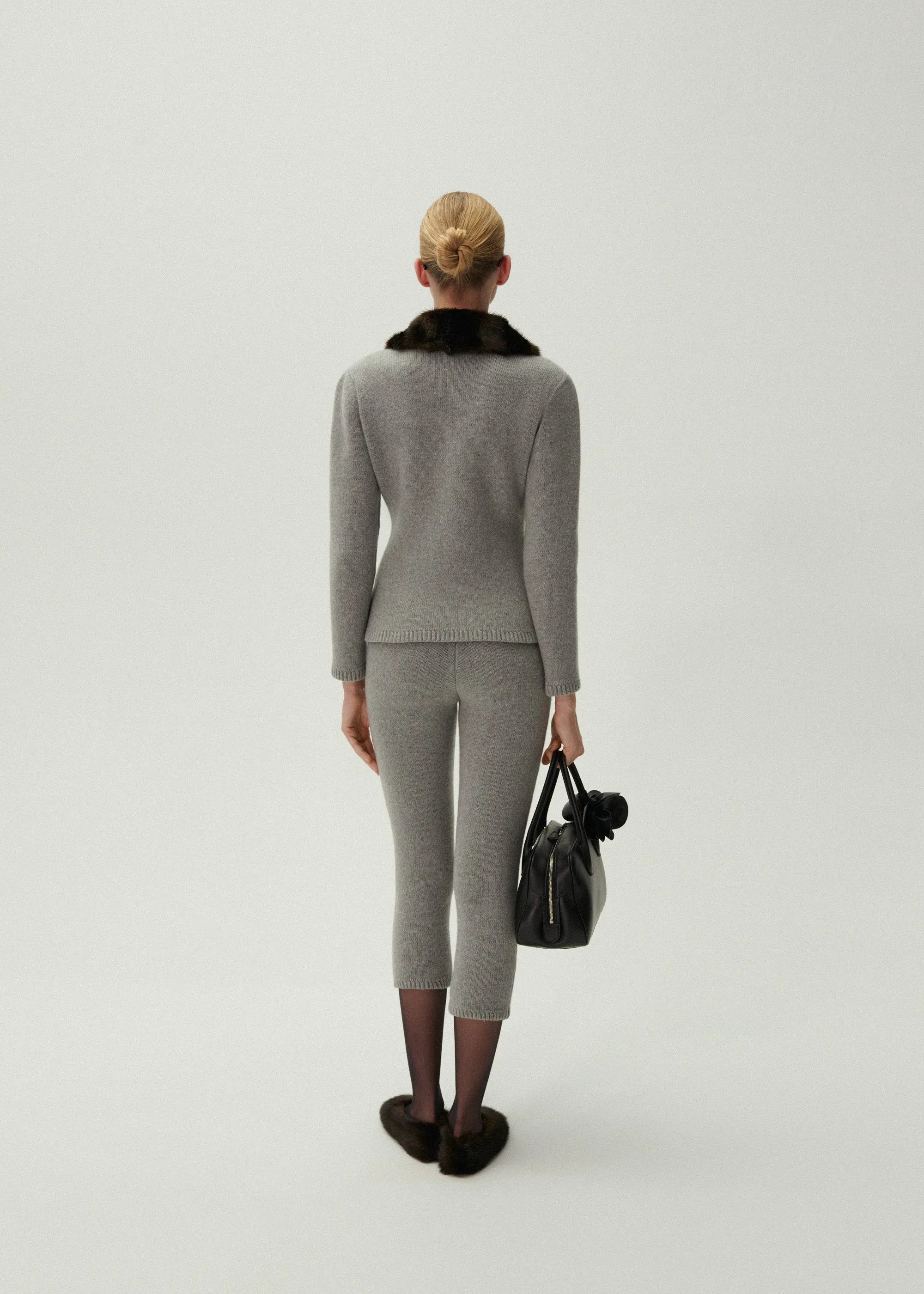Cashmere cardigan in light grey