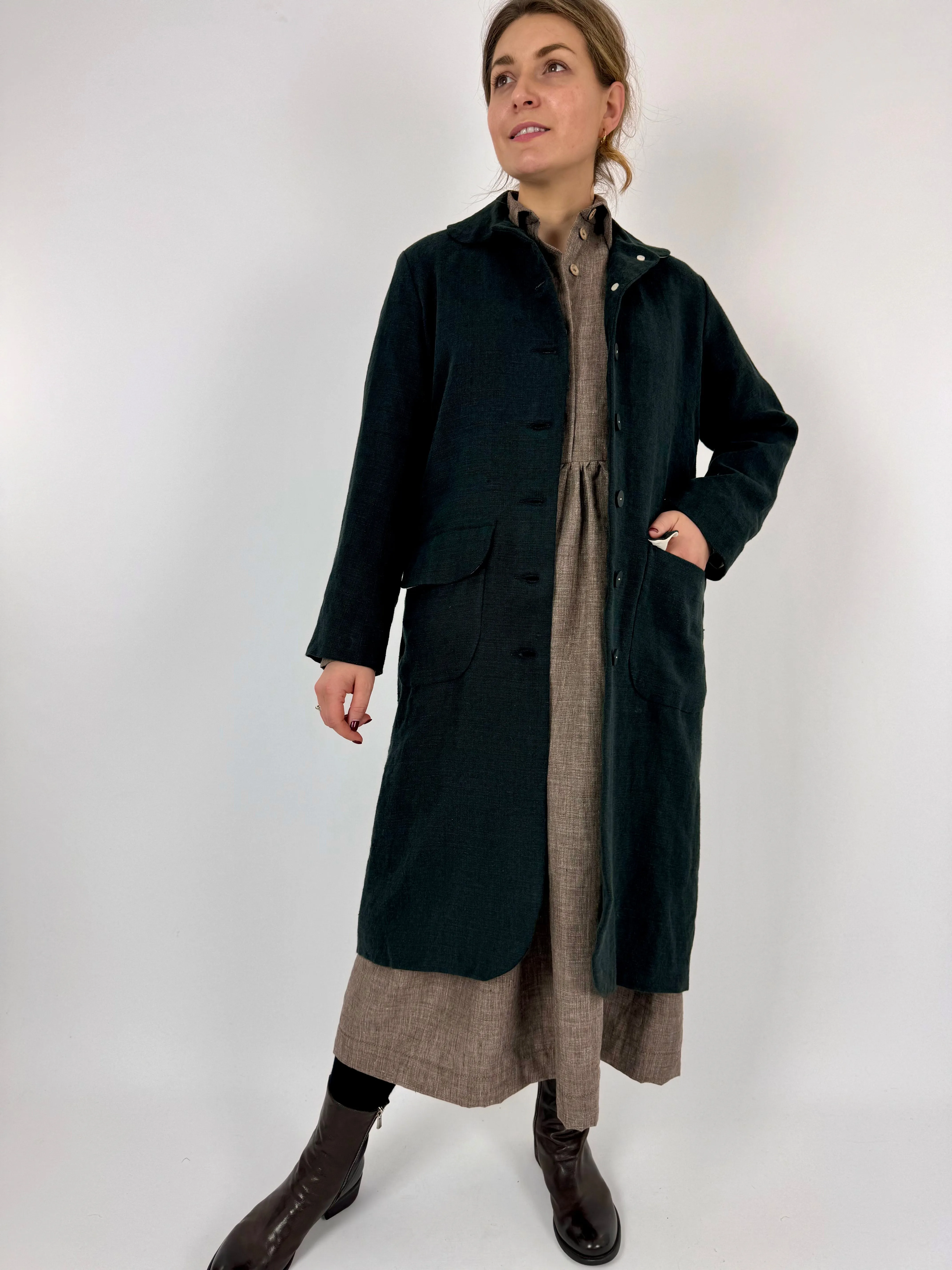 Der Antagonist 8 Embroidered Dress Brown Check