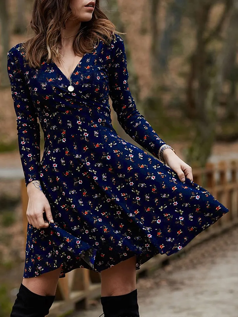 Floral Long-sleeved Sexy V-neck Dress Large Hem Long Dress
