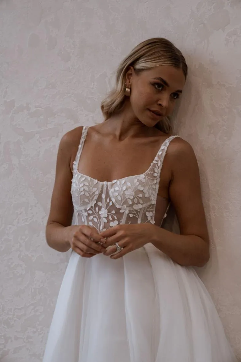 Made With Love - Huxley Flowy - Size 10 -  Ivory- Sample Sale Dress