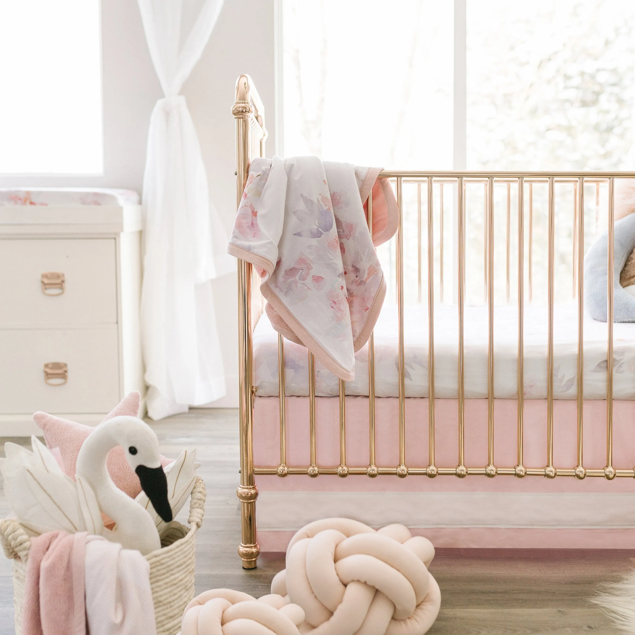 Oilo Solid Crib Skirt - Blush